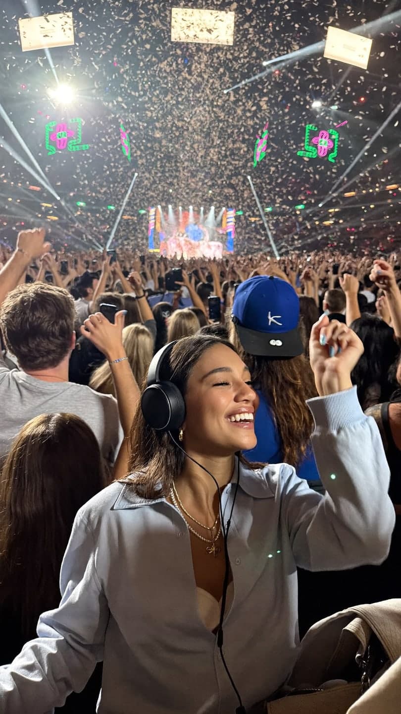Front-row concert — AI video template example
